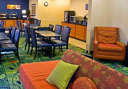 Fairfield Inn & Suites Γκραντ Ράπιντς Εστιατόριο φωτογραφία